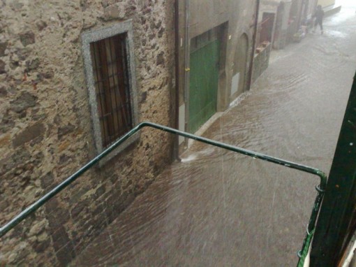 Via di Mandello