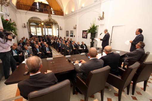 VARENNA CONVEGNO STUDI AMMINISTRATIVI IN VILLA MONASTERO - LECCO 22 SETTEMBRE 2011 - PRESIDENTE DELLA REGIONE LOMBARDIA ROBERTO FORMIGONI