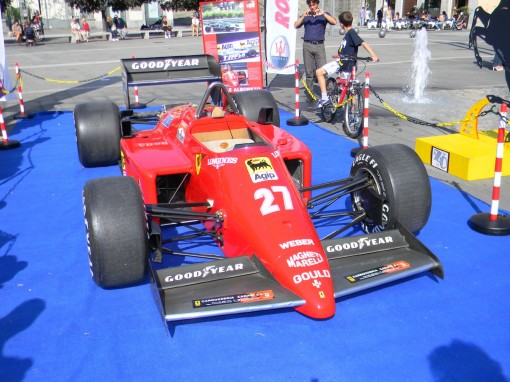 ferrari piazza cermenati 2011 (2)