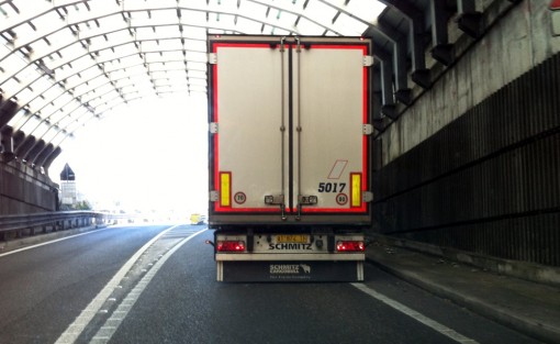 Tunnel Statale 36 dir camion bloccato