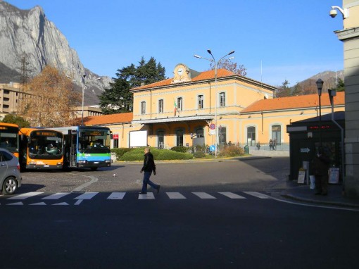Stazione ferroviaria