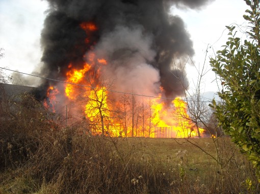 Incedio Dolzago ditta spreafico