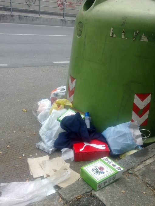 Via Tonale rifiuti 2
