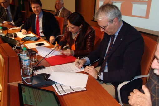 firma protocollo intesa con Regione Lombardia