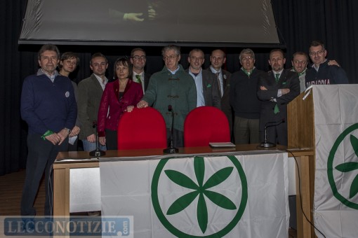 Umberto Bossi foto di gruppo -Lecco 17-02-13 (20)