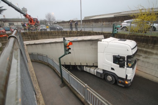 Camion via Brodolini (1)