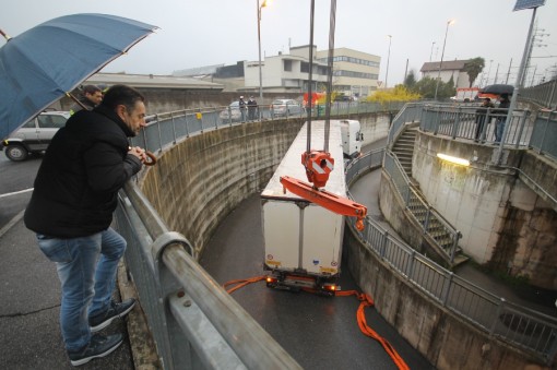 Camion via Brodolini (2)