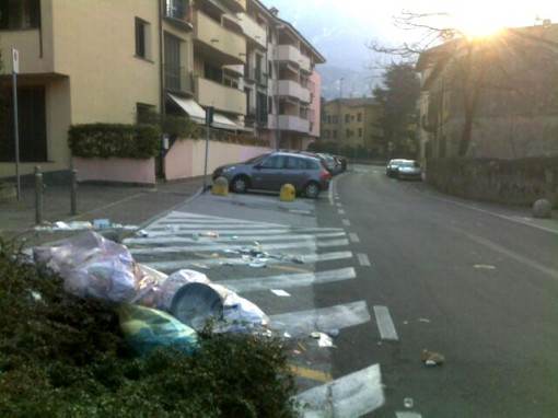 Via Solferino, Rifiuti (2)