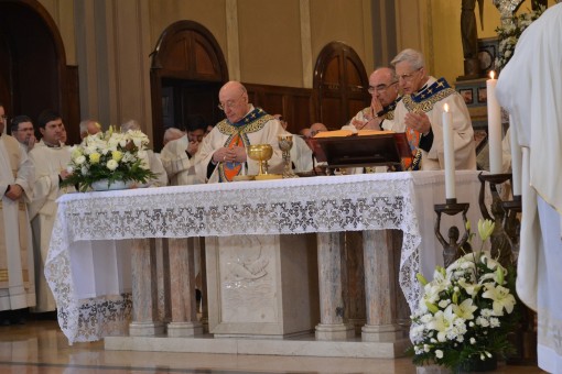 Funerale di don Gianni Gatti Mandello (1)