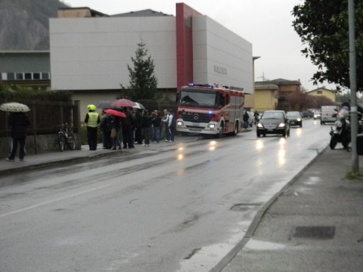 Incidente sul lavoro Valmadrera 8 aprile 2013 (15)