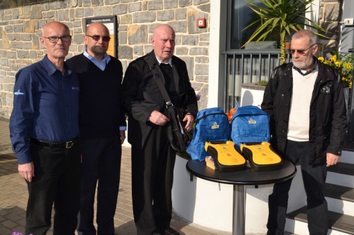 Mandello consegna defibrillatori polisportiva (3)