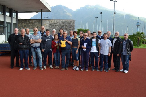 Mandello consegna defibrillatori polisportiva (5)