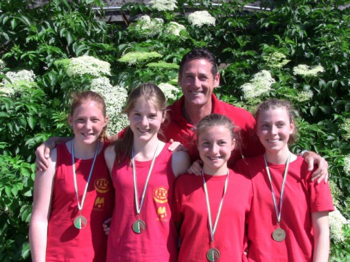 Sport - Atletica 4X100 RAGAZZE, BRONZO REGIONALE, CON IL TECNICO FAUSTO FRIGERIO maggio 2013