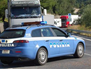 polizia stradale blocco