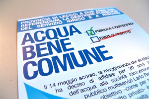 Raccolta firme Comitato Acqua Pubblica
