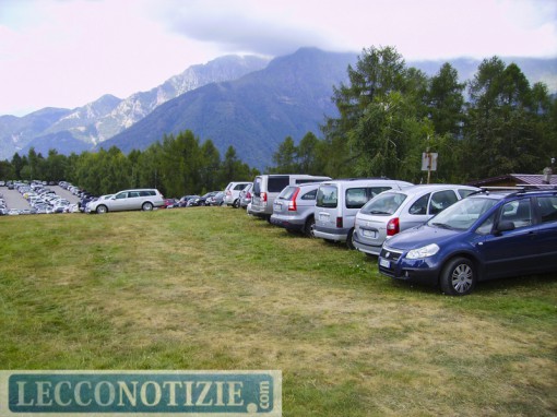 Alpe di Paglio- Parcheggio abusivo 16-08-13 (4)