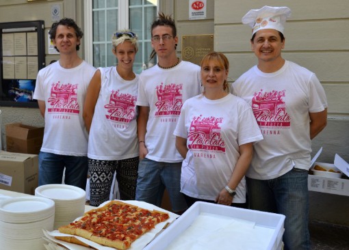 Varenna_tavolata_piazza_2013 (3)