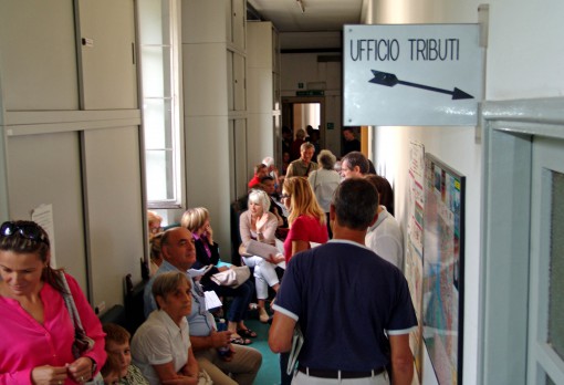 caos tares comune Lecco (1)