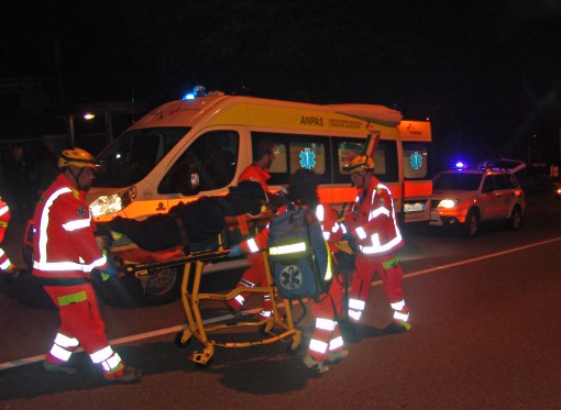 Auto contro muro - Bulciago 17 ottobre 2013 (4)