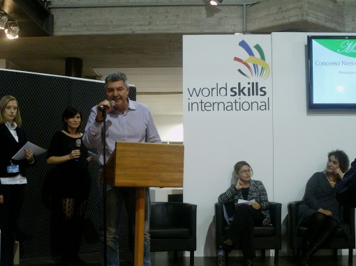 lariofiere-mostra-artigianato-premiazione-concorso-letterario-mondo-artigiano-1-510x382 - Copia