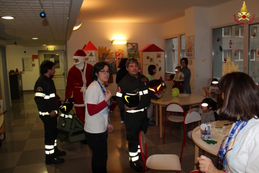 Vvf_Natale_2013__01_Ospedale