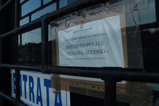 incendio negozio calco (2)