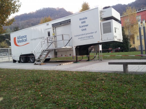 mezzo mobile risonanza magnetica