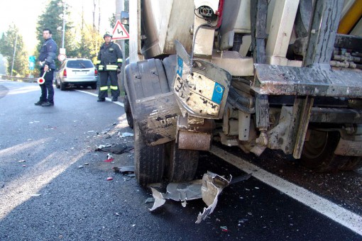 operatore ecologico travolto - caolzio (6)