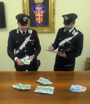 soldi falsi - sequestro casate