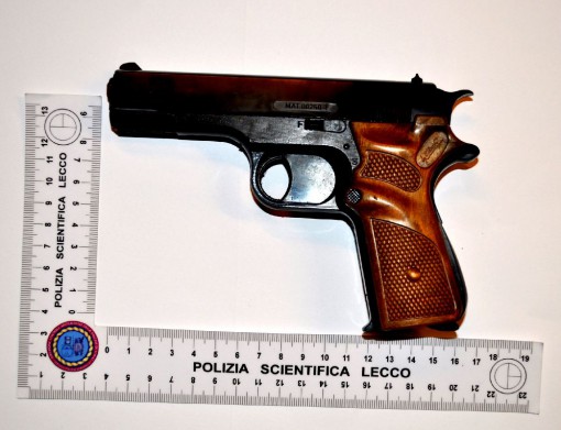 Pistola Giocattolo (1)