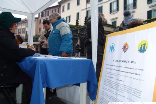 Raccolta firme canile (6)