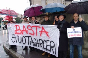 manifestazioni pro contro Kyenge (2)