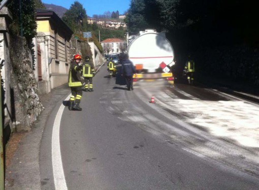 Camion bloccato - Lecco Ballabio - 22 febbraio 2014 (5)