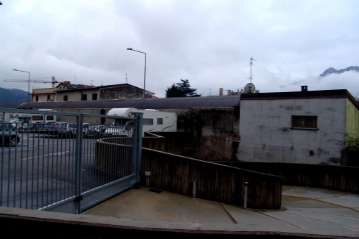 PARCHEGGIO - via Martiri Nassiria (2)