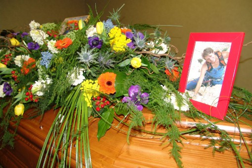 Stephanie Frigiere - ultimo saluto dei lecchesi (1)