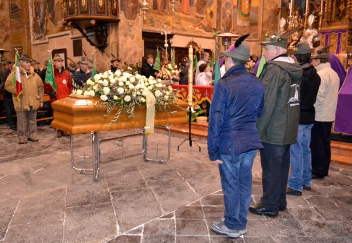 Sueglio funerali cariboni 08 febbraio 2014 (11)