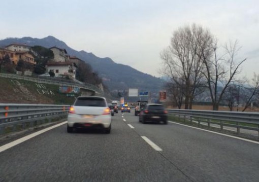 veicolo in panne ss36 (2)