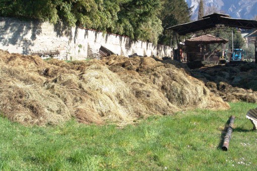 Incendio fienile valmadrera (3)