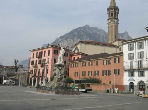 Lavori piazza Cermenati 05