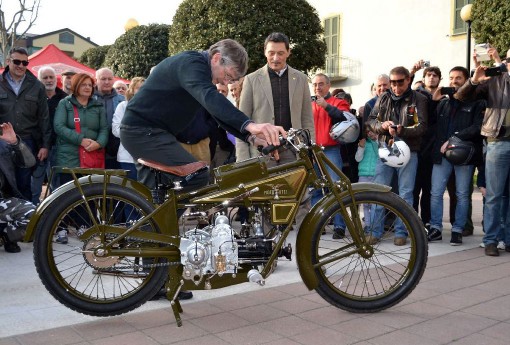 Mandello Festa moto guzzi marzo 2014 (24)