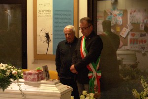 Ultimo saluto alle bimbe - Chiuso (14)