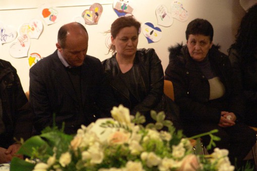 Ultimo saluto alle bimbe - Chiuso (3)