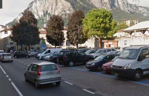 parcheggio via sassi
