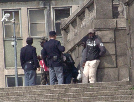 venditori abusivi - controllo polizia