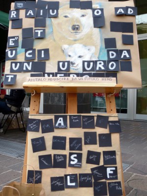 Una firma per aiutare l'orso polare ad uscire da un futuro nero