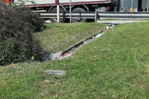 Rifiuti Pescarenico (6)