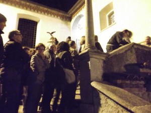 camminata valmadrera fila per firmare