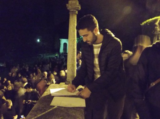 camminata valmadrera firma cittadino