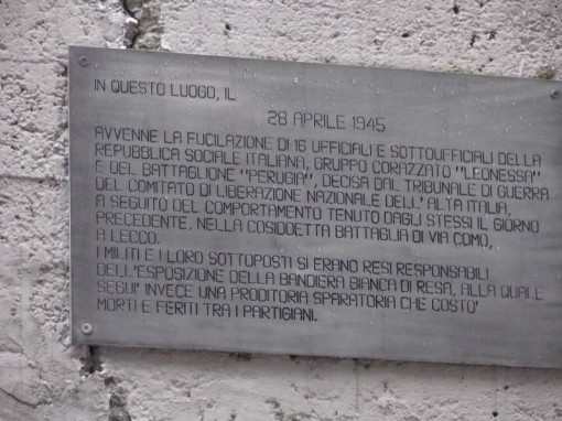 commemorazione 28 aprile targa