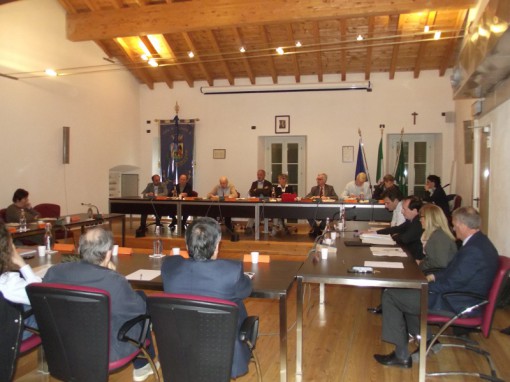 consiglio comunale Valmadrera 23 aprile 2014